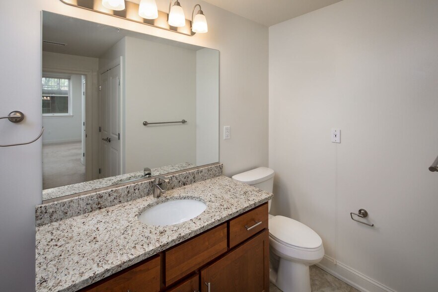 Building Photo - 591 Terrace Park