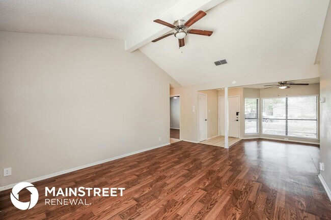 Building Photo - 7506 Ledgebrook Dr