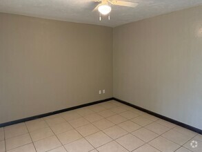 Building Photo - 3743 Donovan Dr