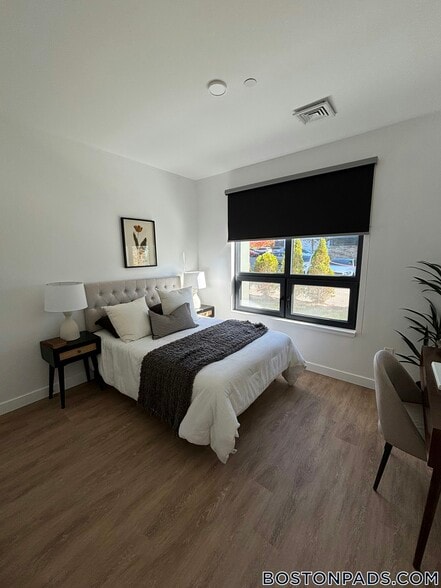 Building Photo - 199 Gardner St