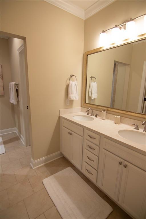 Building Photo - 702 Mariners Cir
