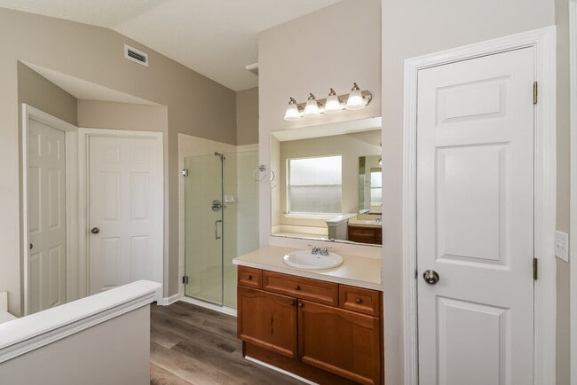 Building Photo - 1311 Yellow Jacket Ct