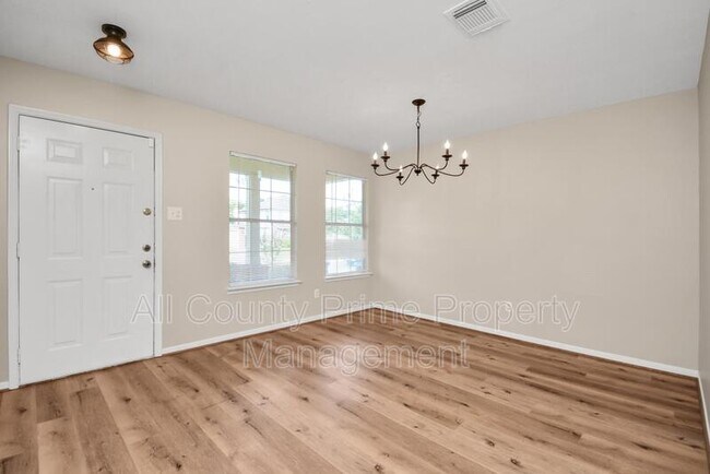 Building Photo - 21910 Willow Shade Ln