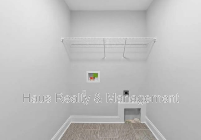 Building Photo - 64 W High St