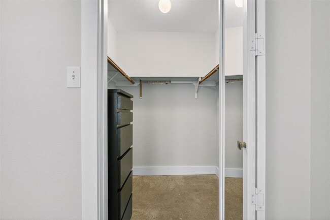 Building Photo - 1182 Waller St