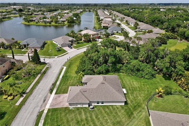Building Photo - 1345 Willow Oak Ct