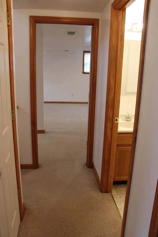 Building Photo - 35 Catalpa Dr