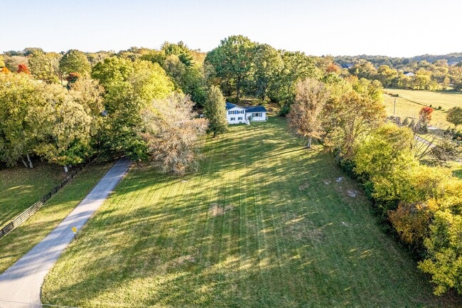 Building Photo - 2601 Baugh Rd