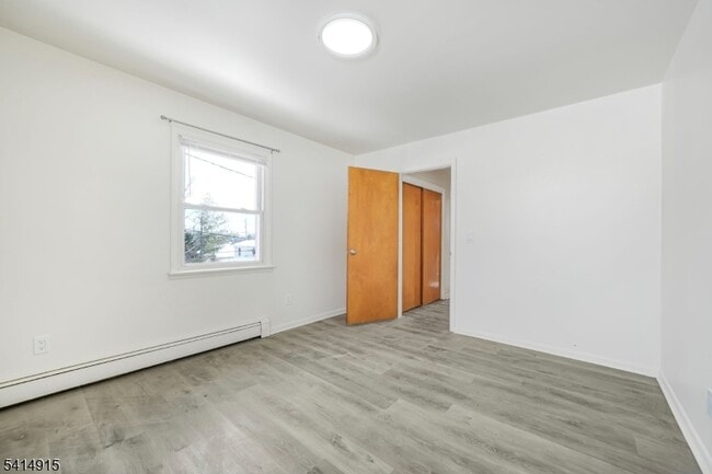 Building Photo - 207 Park Ave