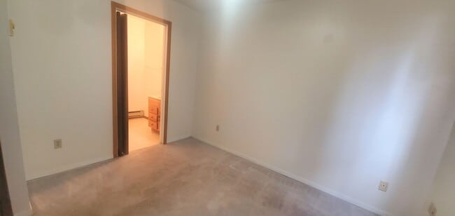 Building Photo - Main Level Living Duplex For Rent