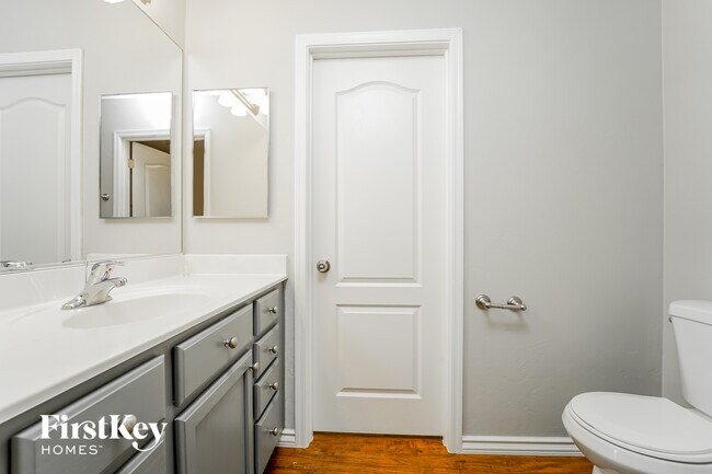 Building Photo - 12956 N Steamboat Dr