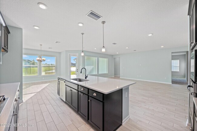 Building Photo - 812 Windley Dr