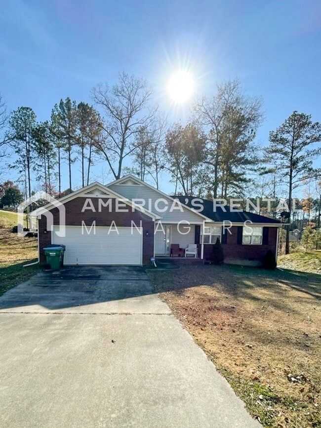 Building Photo - Home for rent in Lincoln!!! COMING SOON!