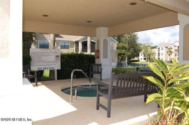 Building Photo - 400 Timberwalk Ct