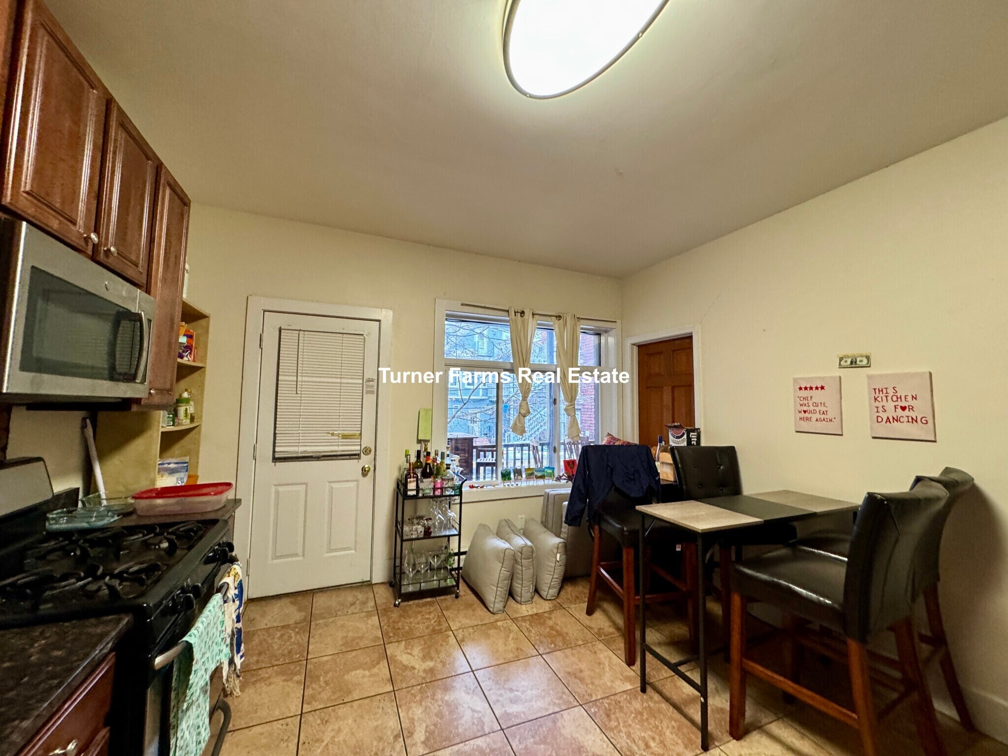 Building Photo - 71 Pontiac St