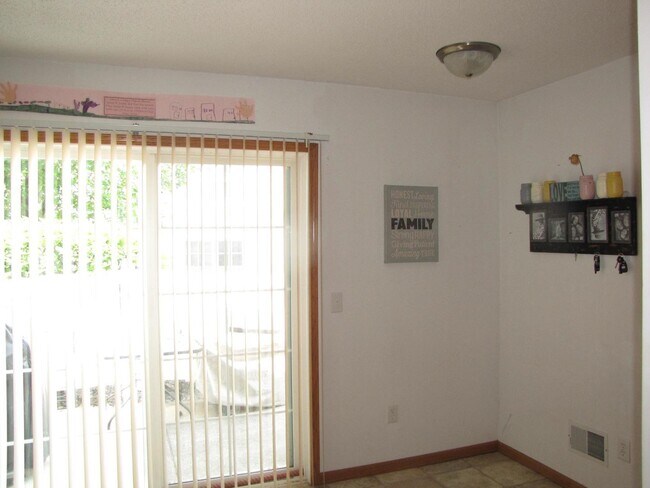 Building Photo - 15753 Flackwood Ave