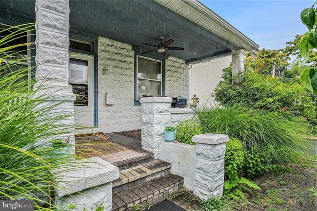 Building Photo - 25 E Germantown Pike