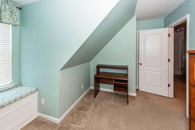 Building Photo - 5 Bedroom 2.5 Bath Home in Indigo Fields - North Charleston