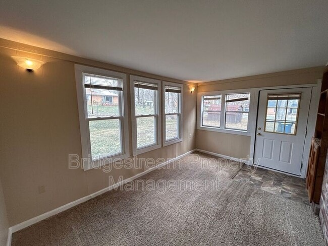 Building Photo - 7541 Mintwood Ave