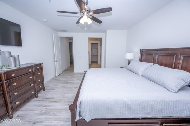 Building Photo - 5100 E Rancho Paloma Dr