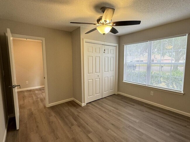 Building Photo - 222 Biltmore Pl