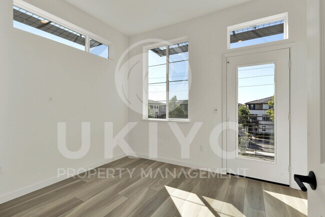 Building Photo - 588 Pawnee Ln