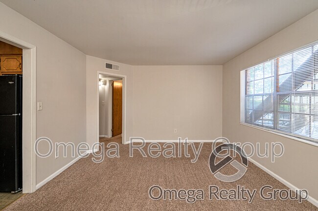 Building Photo - 2020 High School Rd