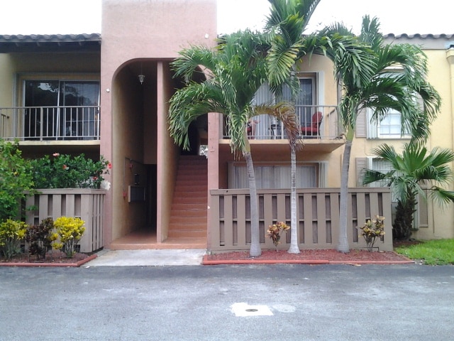 Primary Photo - 7141 Miami Lakes Dr