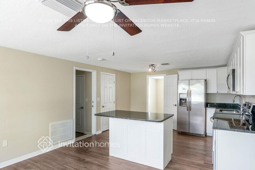 Building Photo - 7201 Palisade Dr