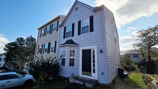 Building Photo - 1695 Barrington Overlook