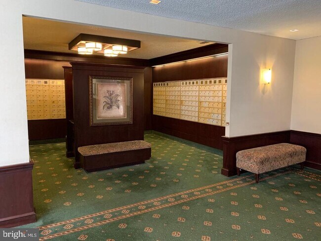 Building Photo - 3701 S George Mason Dr