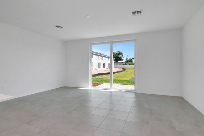 Building Photo - Brand-New 3BR/2.5BA Townhome in Lakewood Ranch — Internet, Trash, & Lawn Care Included