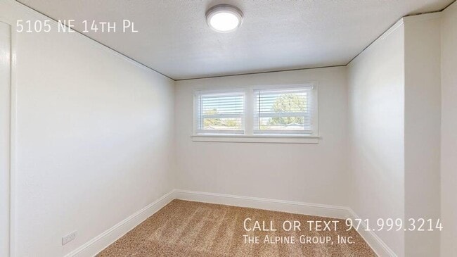 Building Photo - 5105 NE 14th Pl