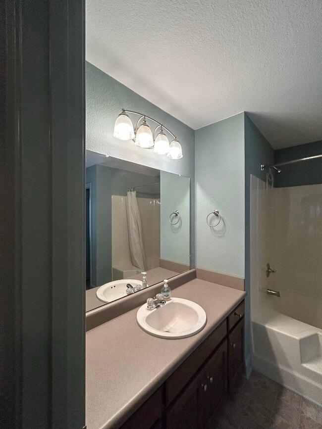 Building Photo - 513 Lapidary Ln