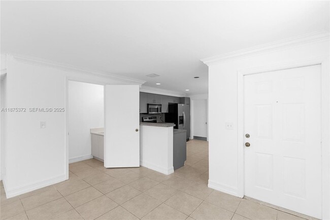 Building Photo - 1440 Coronado Rd