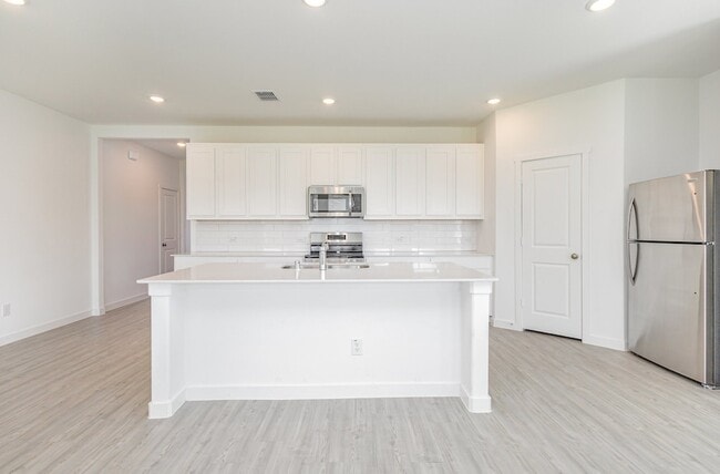 Building Photo - 545 Ml Trce Wy