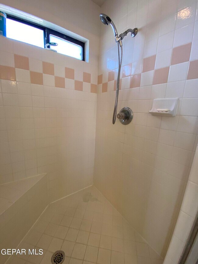 Building Photo - 7283 Luz De Paseo Ct