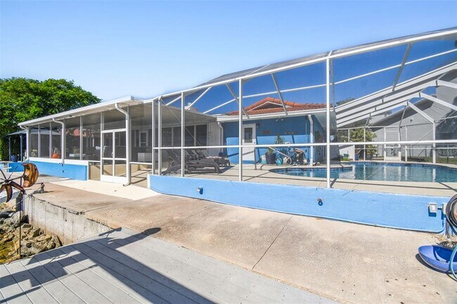 Building Photo - 5050 Porpoise Pl