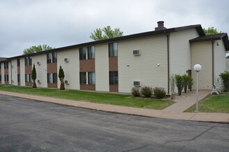 Waupaca - Waupaca County Apartments