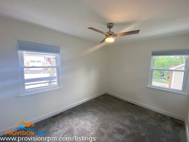 Building Photo - 812 Baltimore Annapolis Blvd