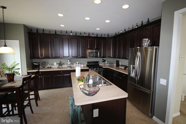 Building Photo - 299 N Caldwell Cir