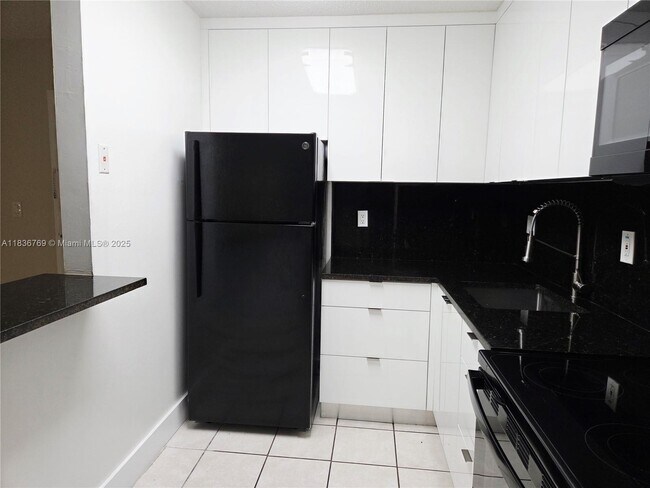 Building Photo - 15640 SW 80th St