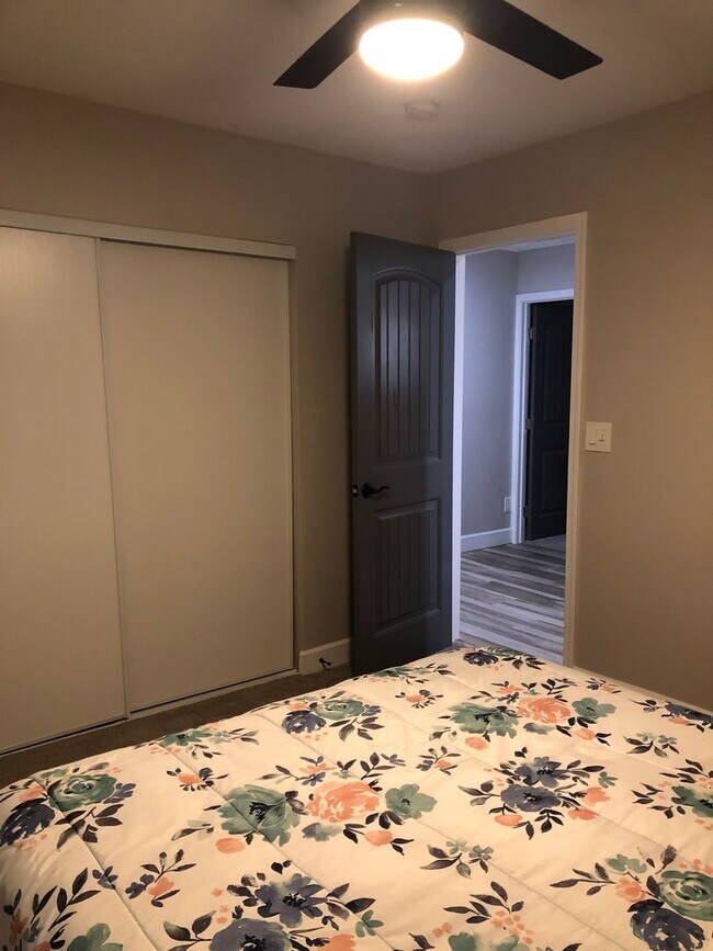 Building Photo - A GREAT REMODELED LIKE NEW HOME ON THE GOLF COURSE IN LEISURE WORLD 45+ Active Adult Resort Commu...