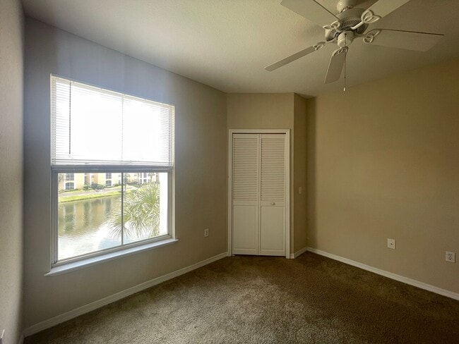 Building Photo - 1br/1ba Visconti Condo with Water View!