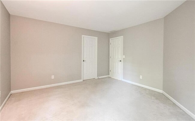 Building Photo - 3115 Park Chase