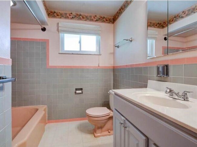 main pathroom - 21 Terrace Dr