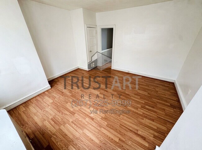 Building Photo - 148 W Spencer St