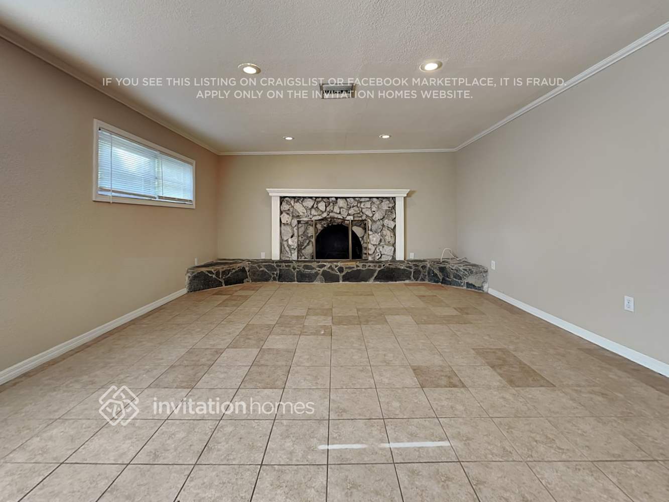 Building Photo - 6417 N Gomez Ave