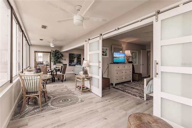 Building Photo - 1255 E Peppertree Dr