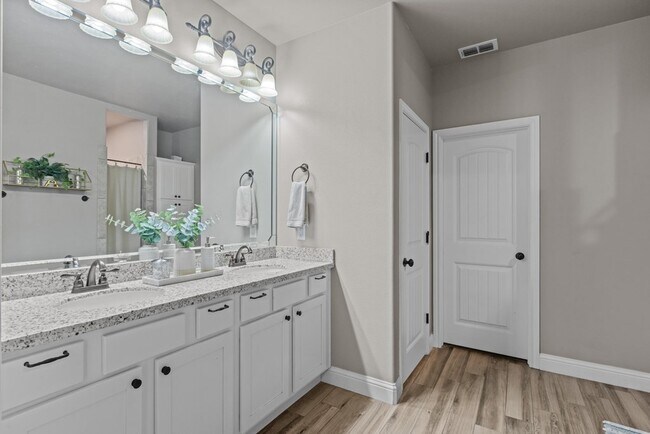 Building Photo - 58 Berkshire Cir